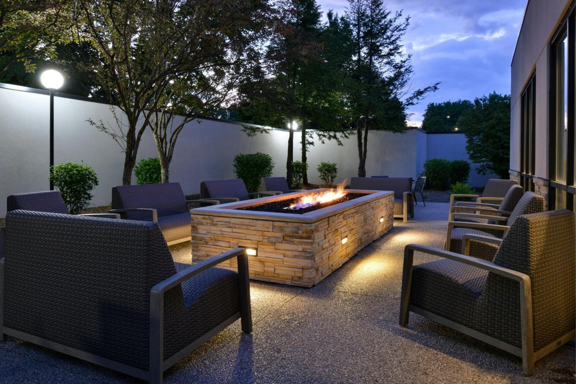 Courtyard Detroit Utica Ξενοδοχείο Εξωτερικό φωτογραφία